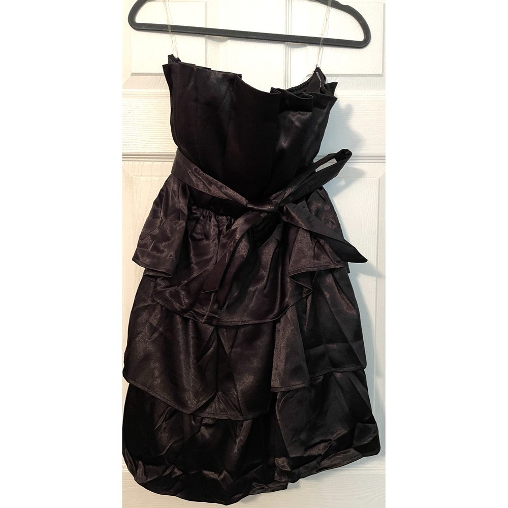 New Party Formal dress size Large Black Satin Blow Sleeveless Mini Tiered Coquet